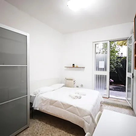 Tomari Apartament Bari