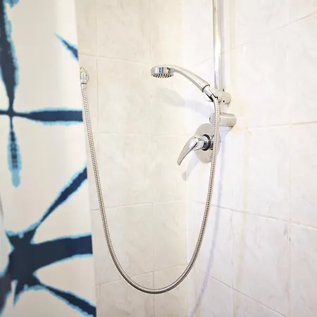 Tomari Apartament Bari