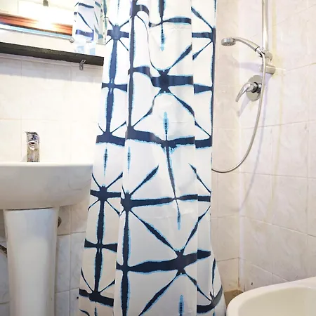 Tomari Apartament
