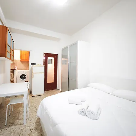 Apartament Tomari Bari